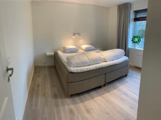 Newly renovated, near town center - Grebbestad - 8