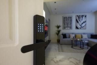 شقة فاخرة ومريحة بموقع استراتيجي مثالية لإقامتك - Riade - 0