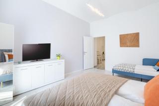 Cozy NEW Home - Easy City Center Access - Budapest - 1