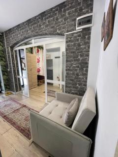 Destinacion Central Room - Tirana - 7