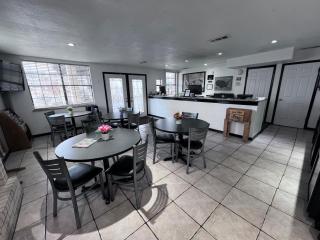 Super 8 by Wyndham Fredericksburg - Fredericksburg - 7