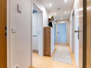 Moderne 4 Zimmer Wohnung vollausgestattet und Möbliert - Rusches Hof - 9