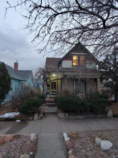 Cozy 1-Bedroom Townhouse near Downtown Colorado Springs - 2