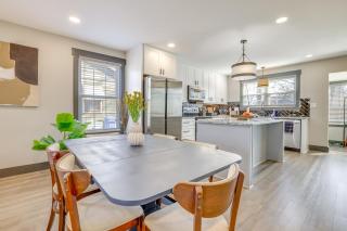 4 Mi to Liberty Bridge Greenville Getaway with Deck - Greenville - 4