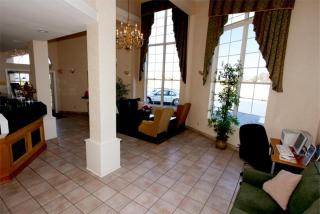Best Western China Lake Inn - 3