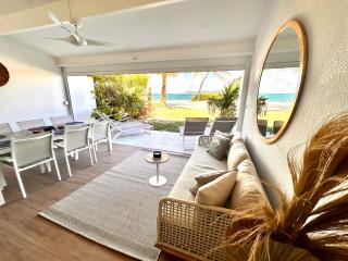Nouveau La Caribéenne sur la plage Villa 2 bedrooms 2 baths piscine tennis plage - Baie Nettle - 0