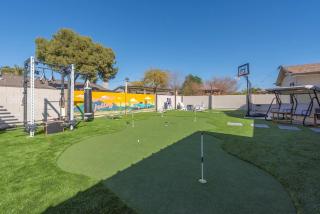 Phoenix 4 BDR Home with Gym & Hot Tub - Phoenix - 4