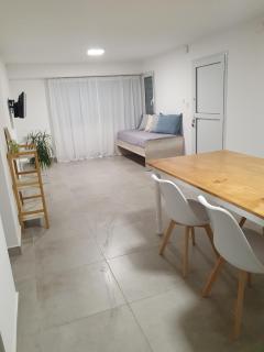 Moderno Depto 5 con cochera - Tandil - 2