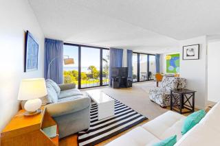 1031 Captains Court - 9