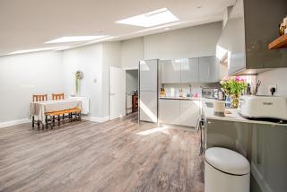 Peaceful 2-Bed Flat in London - Londra - 7