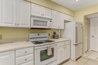2135 Beachwood - 6
