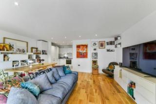 Spacious 2 Bedroom Apartment with Balcony - Londra - 0