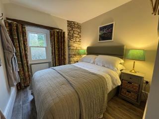 Prior Hall Farm Cottage - 3 bedroom luxury cottage in center of Malham - Malham - 4