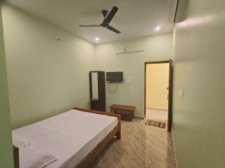 SM Guest House - Ranipet - 2