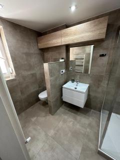 2 izbový moderný byt centrum - Veľký Krtíš - 5