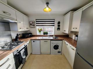 Dakota 2Bed - AwayOnBusiness - 8