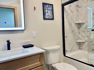Luxury 2 Bedroom Lodge Unit 302 - 1