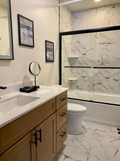 Luxury Townhome 104 - 2