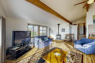 Oceanview Treasure - Rockaway Beach - 5
