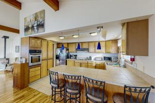 Oceanview Treasure - Rockaway Beach - 1