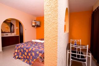 Hotel & Motel Hacienda Jiutepec - Jiutepec - 2