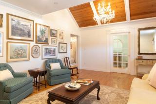 NEW Hugh St Hideaway with Pool - 5