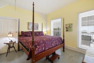 Historic Island Hotel - Cedar Key - 0