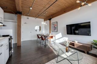 Downtown 1BR Modern Condo - Toronto - 3