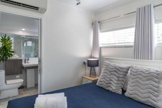 BeachLuxe Sunseeker, Sublime Tropical Apartment - Port Douglas - 2