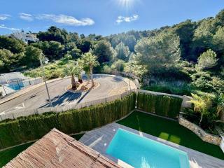 Four Bedroom Las Acacias Villa with Private Pool - 9