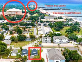 Walk to the beach Comes with two bikes - Biloxi - 7