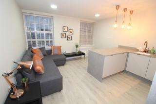 Charming Modern 2br Flat In Central Preston - 8