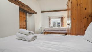 The Dairy Cottage with Hot Tub - 4