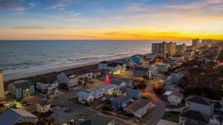 Elvi's Beachside Getaway - Myrtle Beach - 9