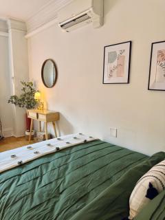 Chic Living on Newbury Street - 7