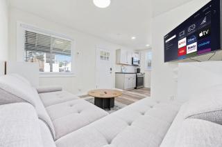 Elvi's Beach Bungalow - 1
