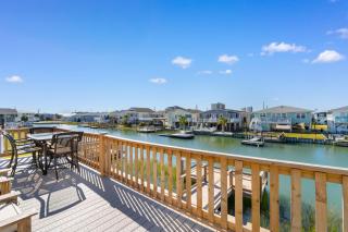 Dog Friendly- Waterview Channel Home- 7 beds- Dock by myBeach Vacation Rentals - 0