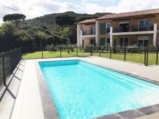 Maison Jasmin, Modern, air-conditioned 2-bed with lovely terrace & communal pool - Le Plan-de-la-Tour - 0