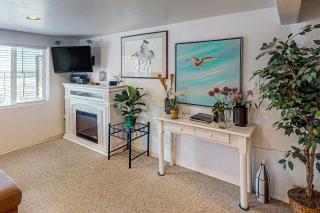 Flounder's Crib Condo - Lincoln City - 2