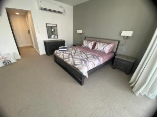 Dinar - cozy master bedroom - Abu Dhabi - 3