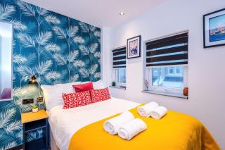 Curzon Villa - Sleeping 18 by Assured Stays - Conwy - 9