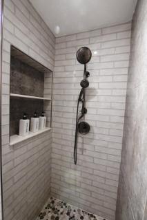 Artistic Retreat, King Suite with Private Balcony! - Delray Beach - 9