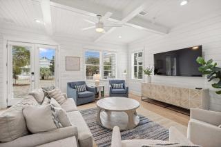 8BR Destin Escape with Pool Hot Tub and Game Room - Destin - 9