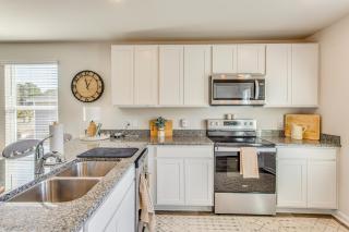 Near Golf Courses Cozy Home in Ocean Isle Beach! - Ocean Isle Beach - 3