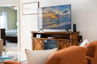 Super Mario Hideaway - Pool, Spa, Game Room Fun! - 2