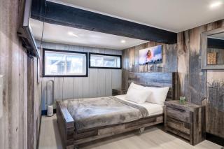Zen Nest Eagle & Falcon Cabins - Duck Creek Village - 3
