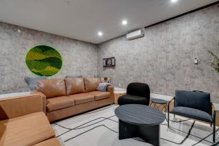 Stylish Home Near Lake Travis with Entertainment - Austin - 5