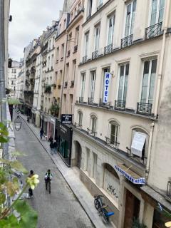 Romantic studio in center of Paris - París - 9