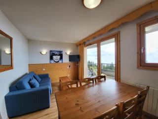 Apartment in Chamrousse near ski area - Chamrousse - 2