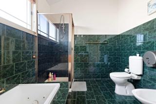 Classic Double Room - Prime Location in Bexley - Shared Bathroom - Sydney - 5